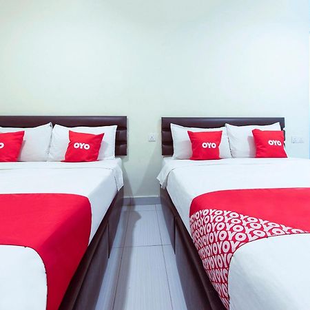 Super Oyo 90385 H3 Hotel Yong Peng Exterior photo